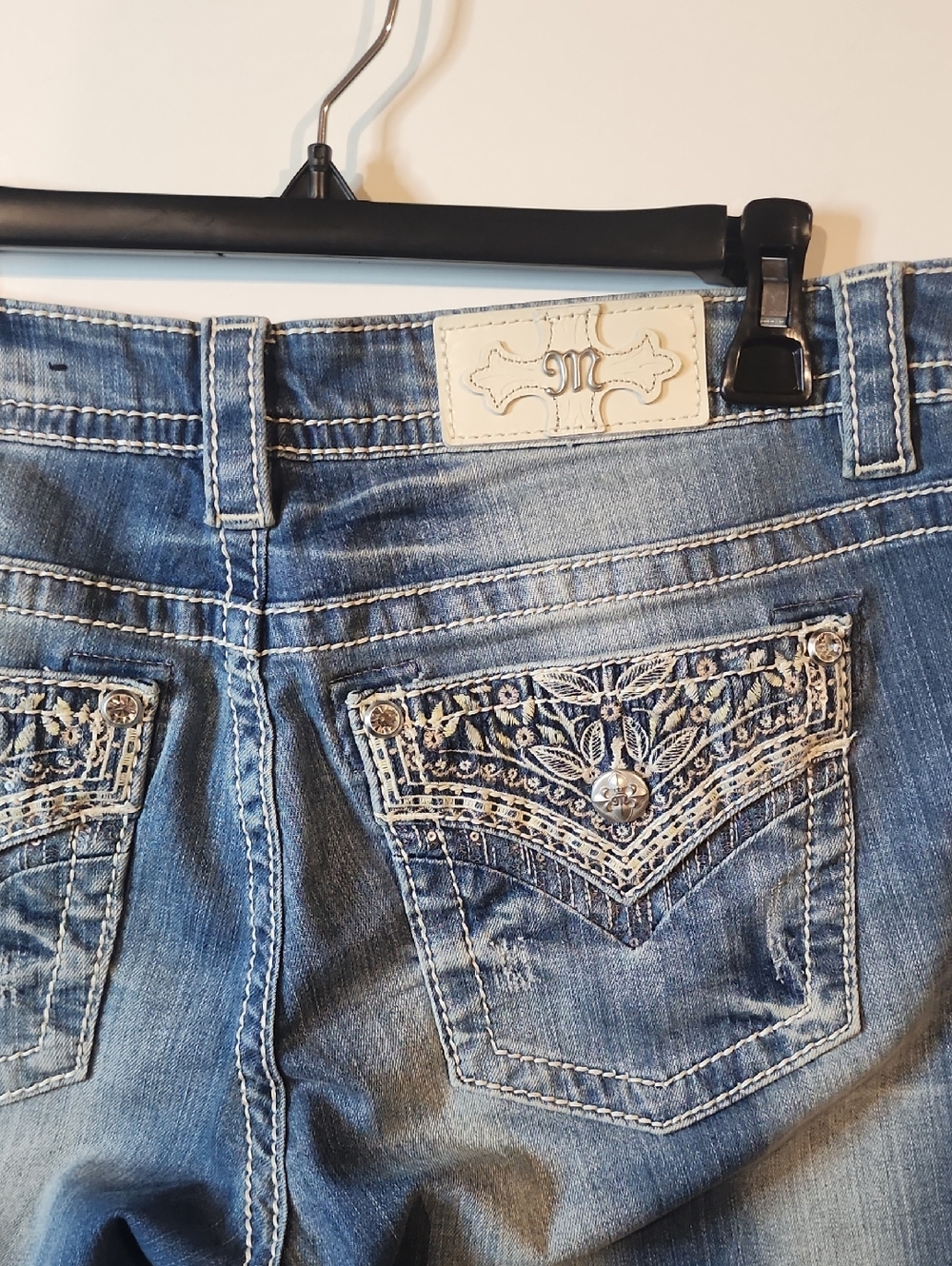 Miss Me Easy Cropped Jeans NWOT Size 31 - Picture 10 of 14